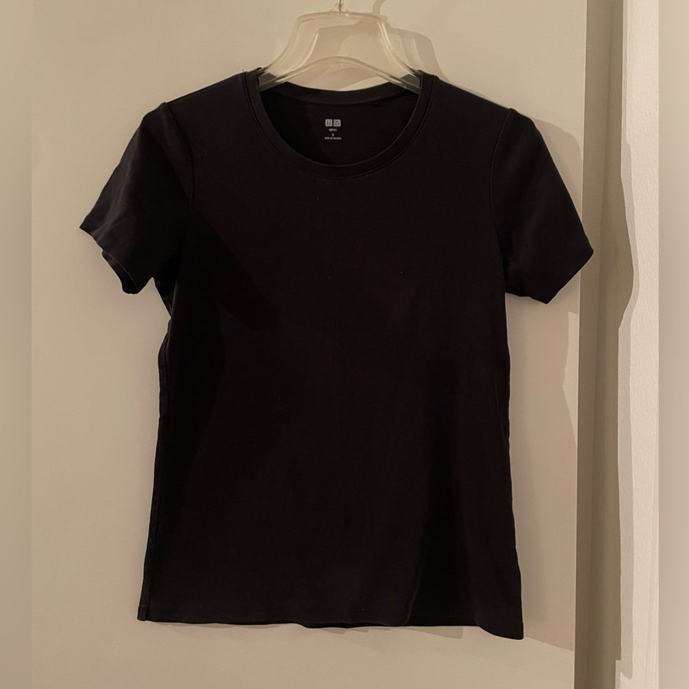 Uniqlo Black Cotton Spandex Classic Short Sleeve Crew Neck T Shirt Top